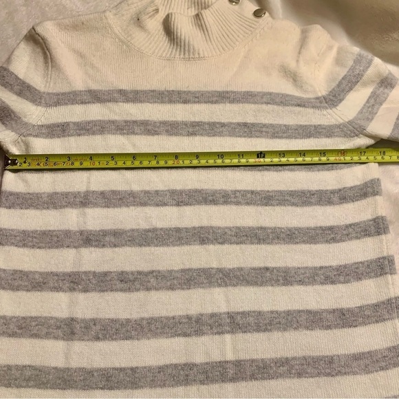 Magaschoni Sweater Small White Grey Stripes Gold Buttons Collar Wool Cashmere - Picture 12 of 14